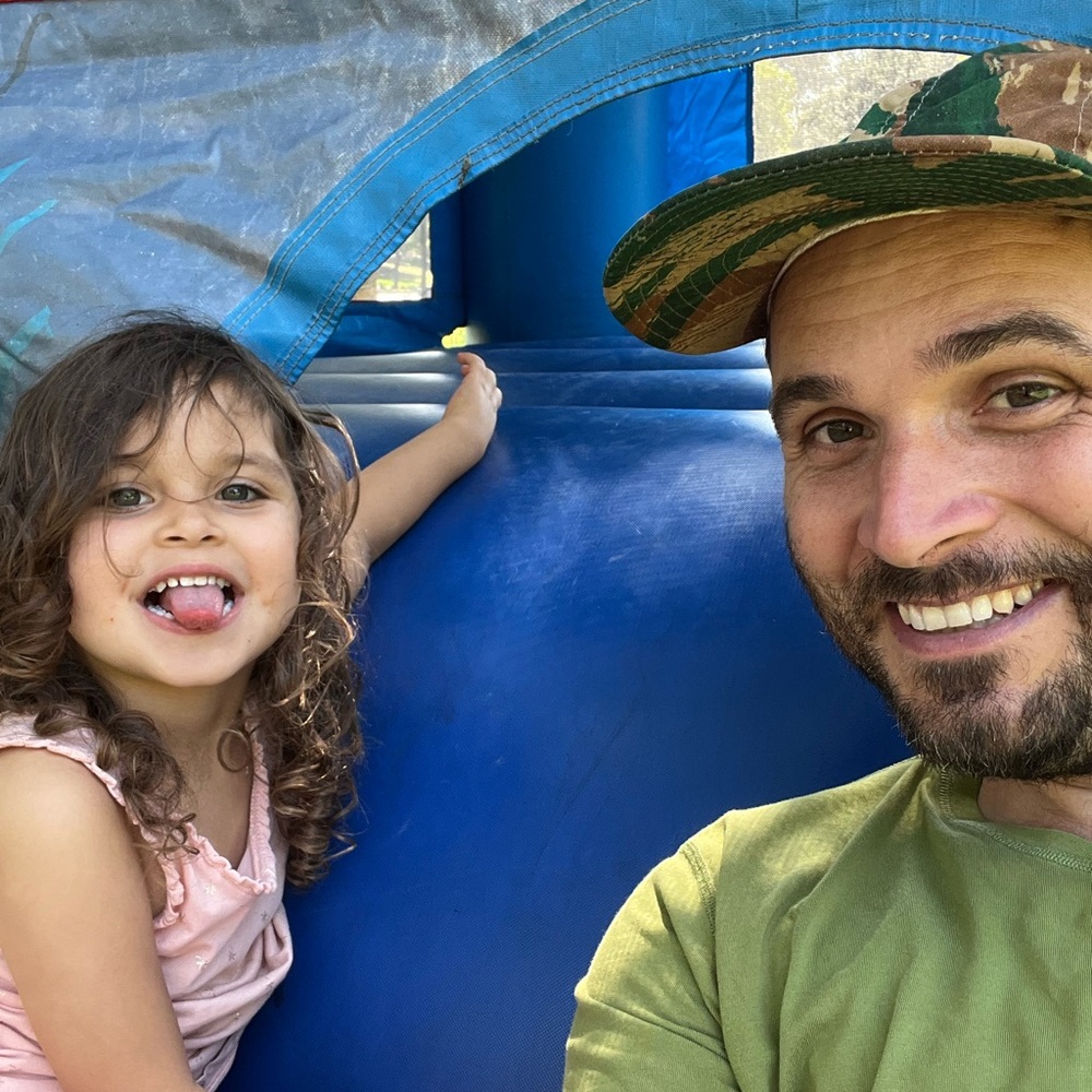 Meet your Posher, Aza